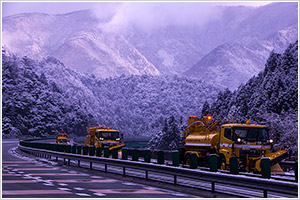 除雪出動画像